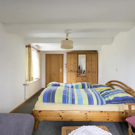 Cosy Holiday In With Garden *